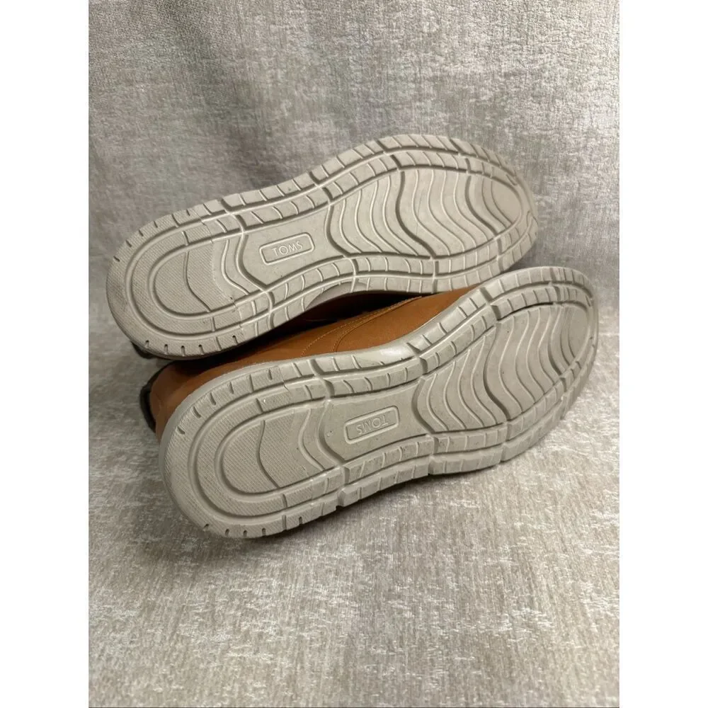 Toms men hilside